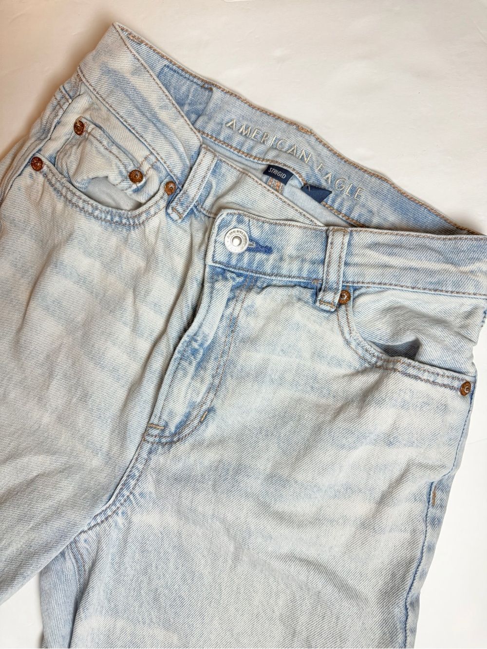 American Eagle Highest Rise Baggy Straight Jeans Size 0 Regular Light Wash